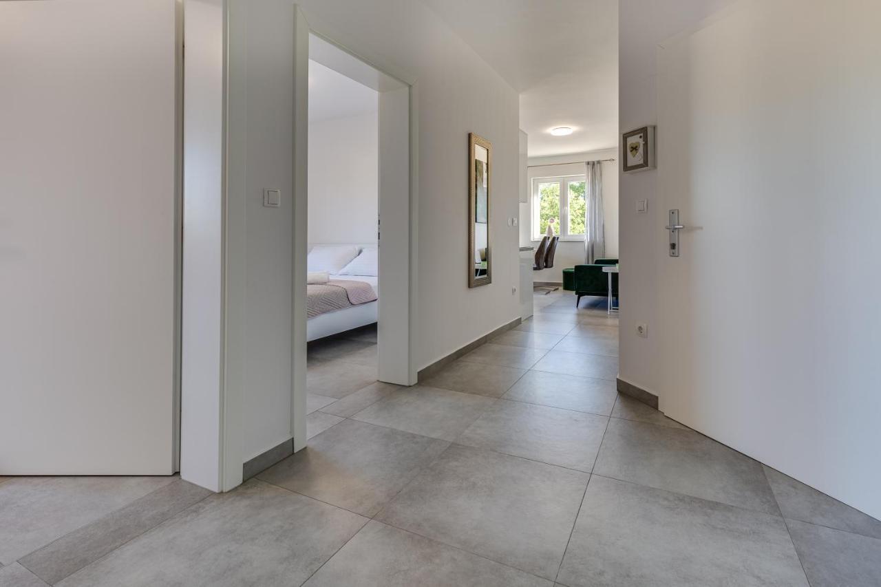 Green Point Paklenica Starigrad Paklenica Εξωτερικό φωτογραφία